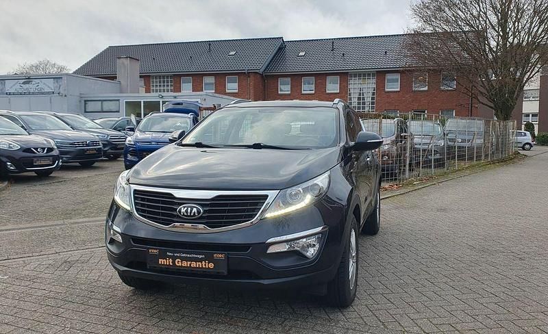 Schwarz Gebraucht 2014 Kia Sportage Vision SUV | 9.295 € (Guter Preis) - Bild 1/4