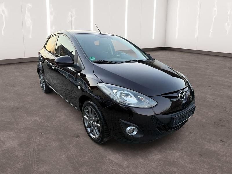 Gebraucht Mazda 2 Edition 84 PS (61 kW) 2012 Rot Kleinwagen