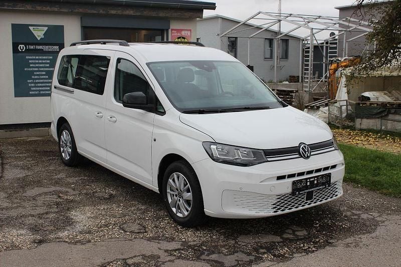 Weiß Gebraucht 2024 VW Caddy Maxi Life Life Van / Kleinbus | 31.590 € (Guter Preis) - Bild 1/4