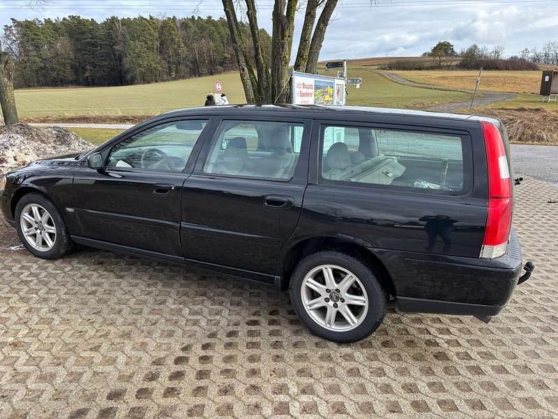 Gebraucht Volvo V70 140 PS (102 kW) 2004 Schwarz Kombi