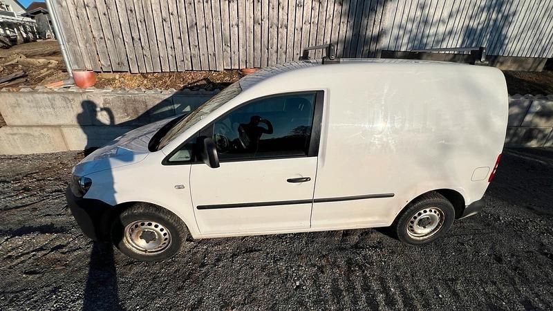 Gebraucht VW Caddy 74 PS (54 kW) 2011 Weiß Van / Kleinbus