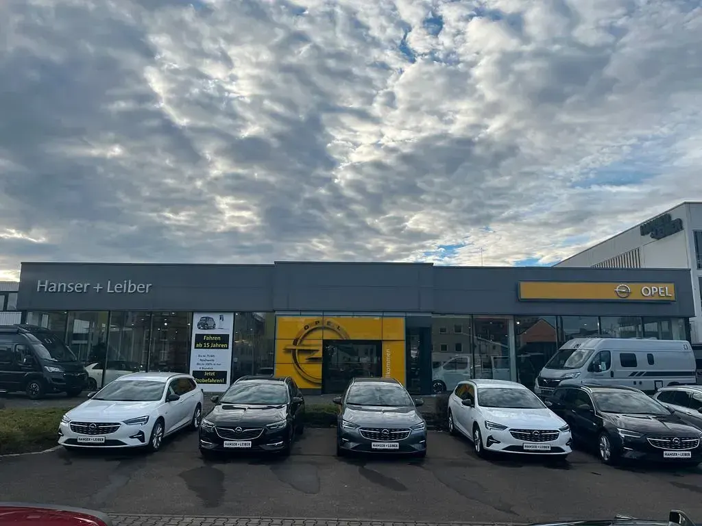 Usata Opel Corsa-e Edition 100 kW (136 CV) 2023 Arancione Utilitaria