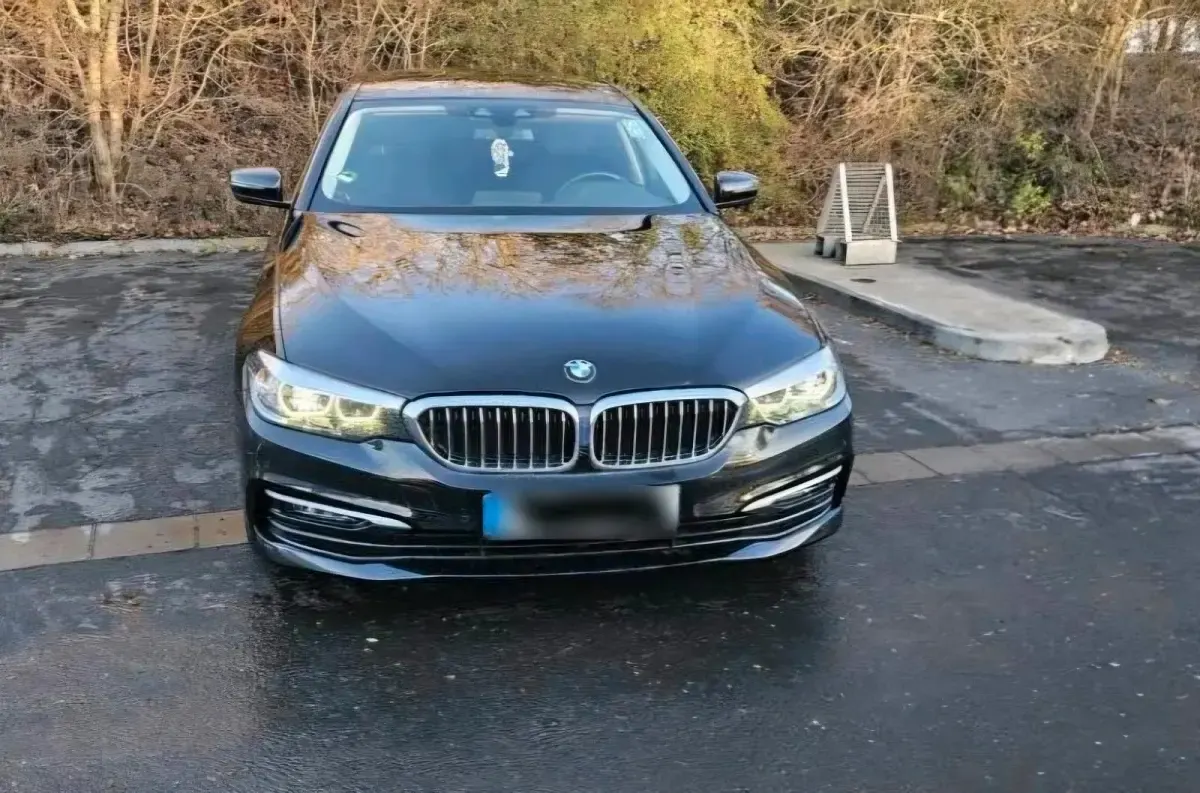 Gebraucht BMW 520 190 PS (139 kW) 2019 Schwarz Limousine