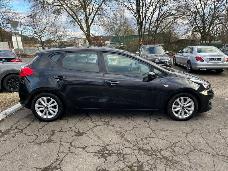 Gebraucht Kia Ceed 136 PS (100 kW) 2017 Schwarz Kleinwagen