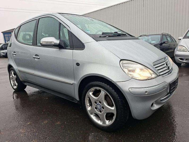 Gebraucht Mercedes A190 Elegance 125 PS (91 kW) 2003 Silber Limousine