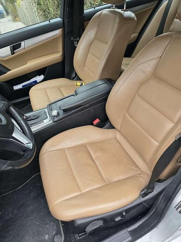 Gebraucht Mercedes C300 231 PS (169 kW) 2012 Grau Kombi