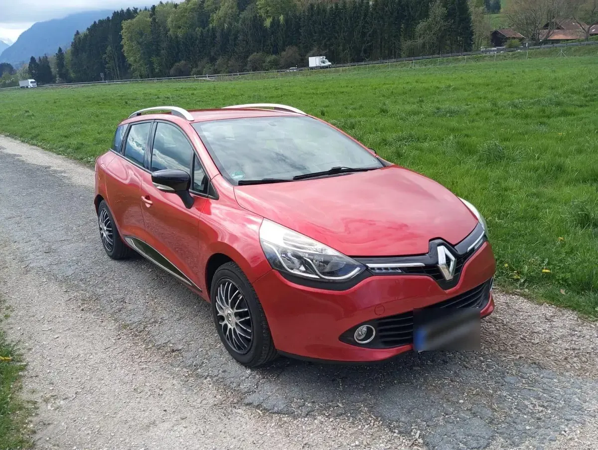 Gebraucht Renault Clio GrandTour Dynamique 90 PS (66 kW) 2013 Rot Kombi