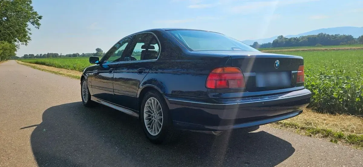 Gebraucht BMW 528 193 PS (141 kW) 1998 Blau Limousine