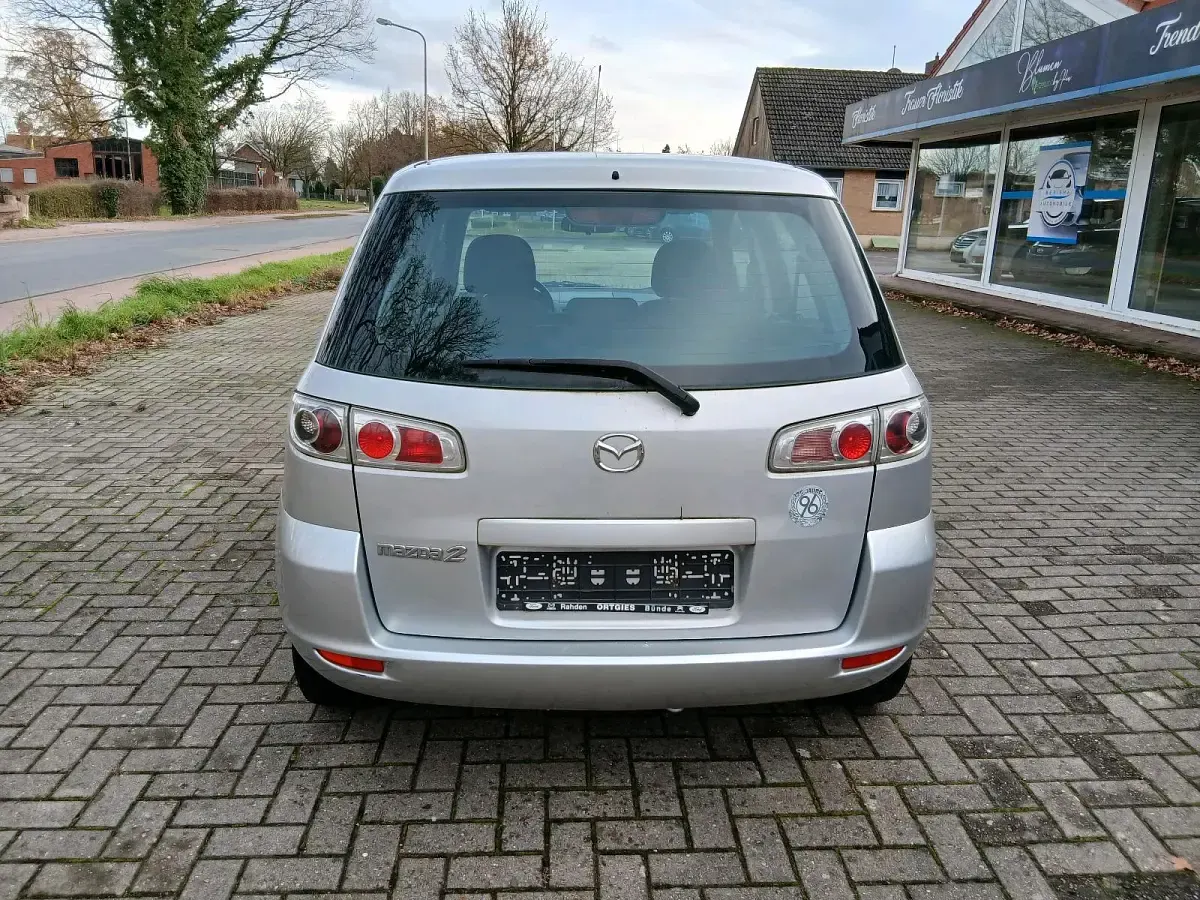 Gebraucht Mazda 2 80 PS (58 kW) 2007 Silber Kleinwagen