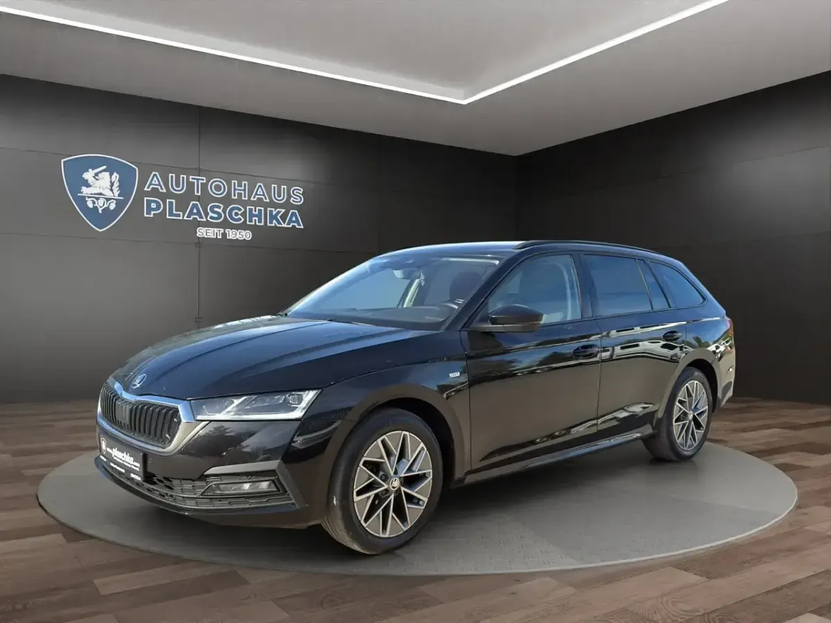 Gebraucht Skoda Octavia Tour 150 PS (110 kW) 2023 Kombi