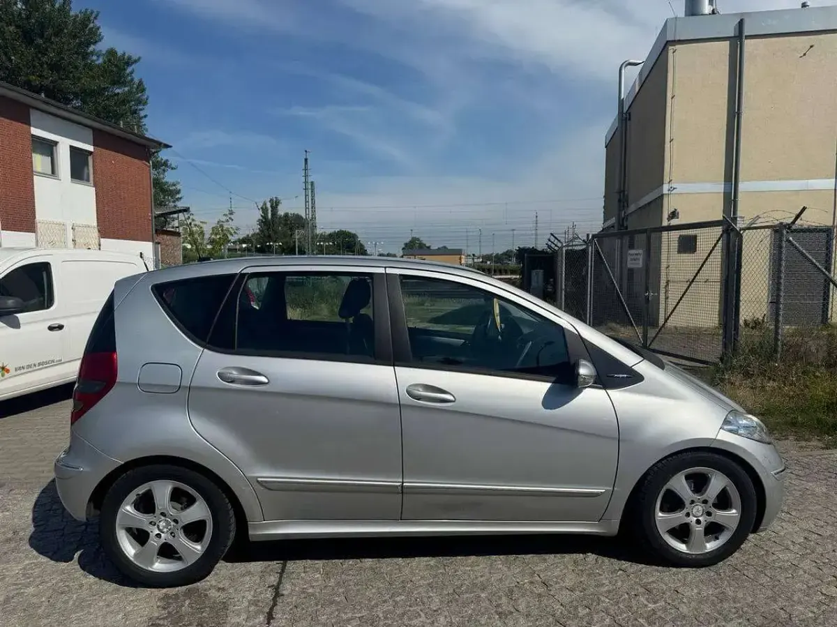 Gebraucht Mercedes A180 Avantgarde 109 PS (80 kW) 2007 Polarsilber  metalliclack Kleinwagen