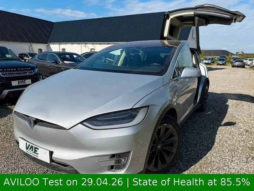 Usado Tesla Model X 386 kW (525 CV) 2018 Plateado SUV