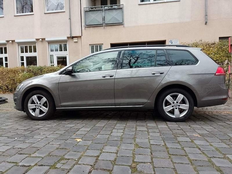 Gebraucht VW Golf VII Allstar 110 PS (80 kW) 2015 Grau Kombi