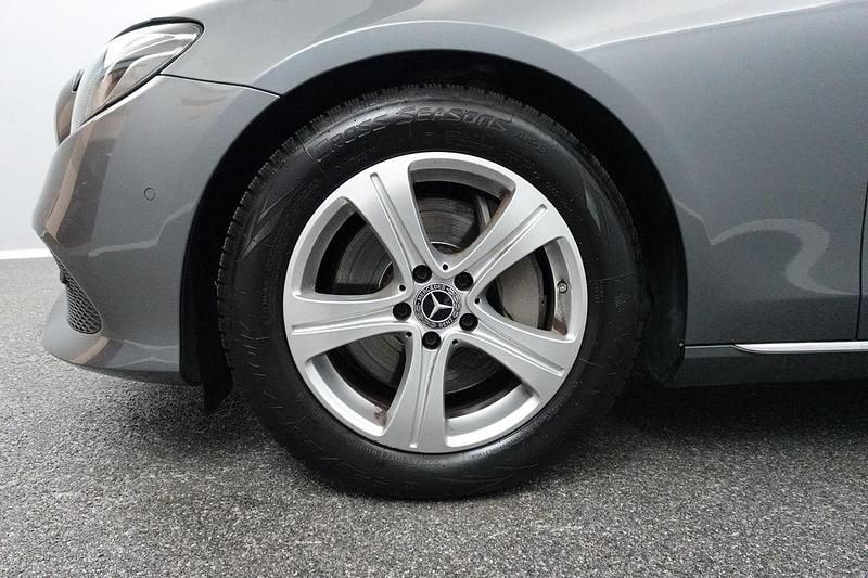 Gebraucht Mercedes E300 Avantgarde 245 PS (180 kW) 2018 Grau Limousine