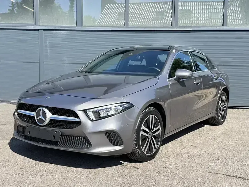 Gebraucht Mercedes A250 Progressive 160 PS (117 kW) 2022 Grau Limousine