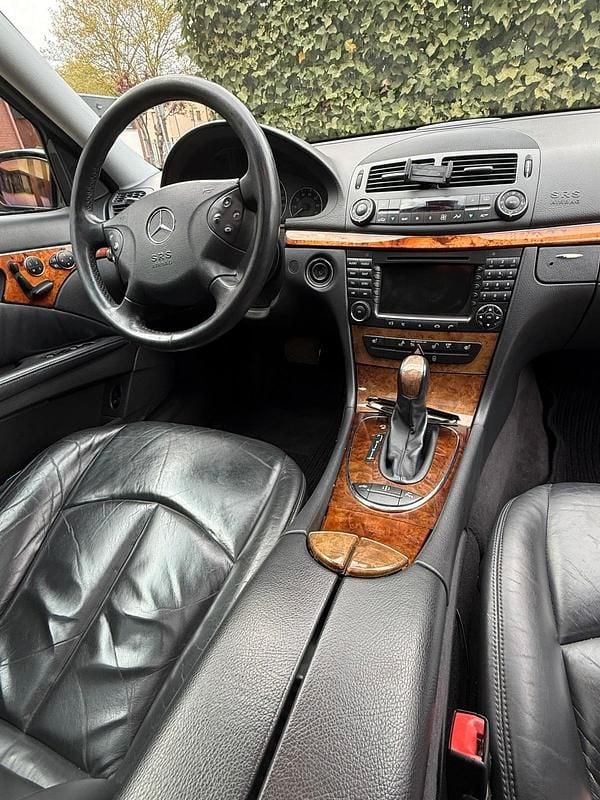 Gebraucht Mercedes E350 280 PS (205 kW) 2006 Schwarz Limousine