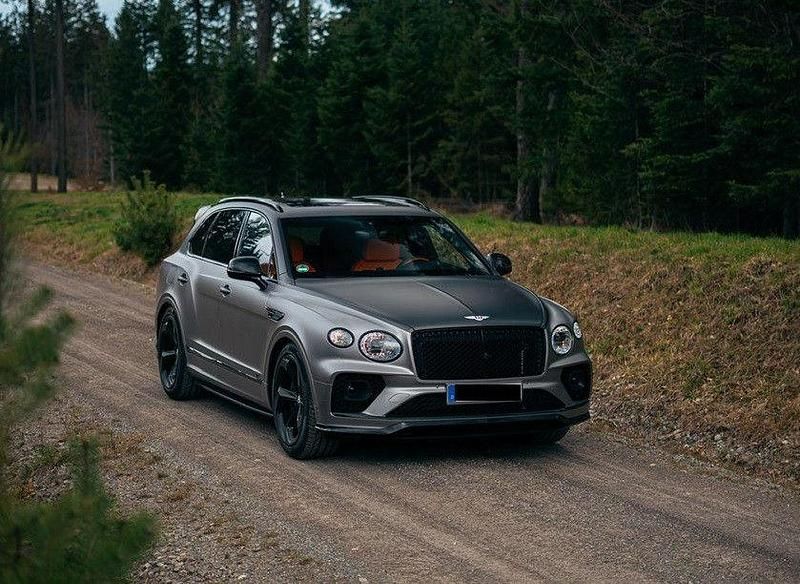 Grau Gebraucht 2023 Bentley Bentayga SUV | 184.999 € (Fairer Preis) - Bild 1/4