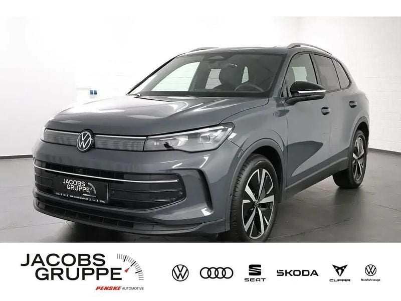 Grau Gebraucht 2024 VW Tiguan Goal SUV | 37.940 € (Superpreis) - Bild 1/4