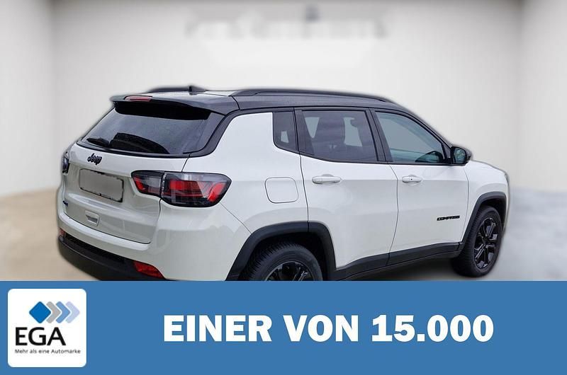 Weiß metallic Gebraucht 2022 Jeep Compass SUV | 23.820 € (Guter Preis) - Bild 1/4