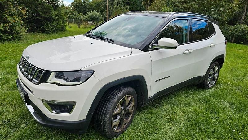 Weiß Gebraucht 2020 Jeep Compass Limited SUV | 22.000 € (Fairer Preis) - Bild 1/4