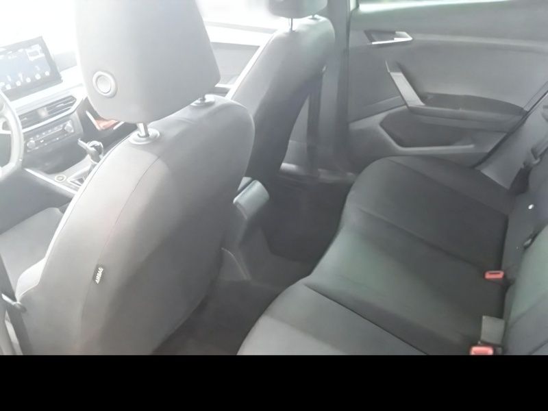 Weiß Gebraucht 2024 Seat Arona FR SUV | 21.599 € (Fairer Preis) - Bild 1/3