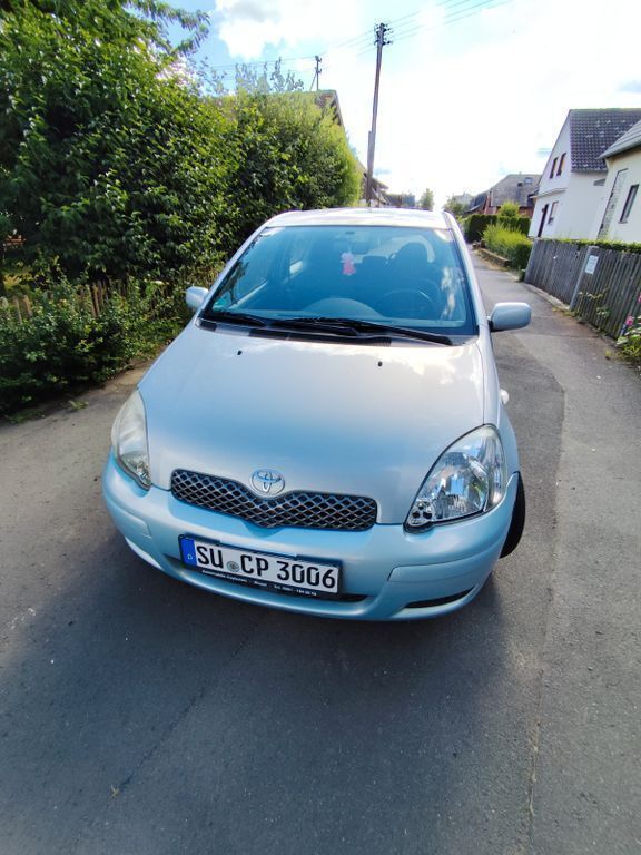 Gebraucht 2003 Toyota Yaris Sol Limousine | 1.700 € (Fairer Preis) - Bild 1/4
