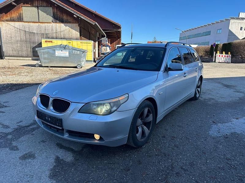 Gebraucht BMW 520 163 PS (119 kW) 2006 Silber Kombi