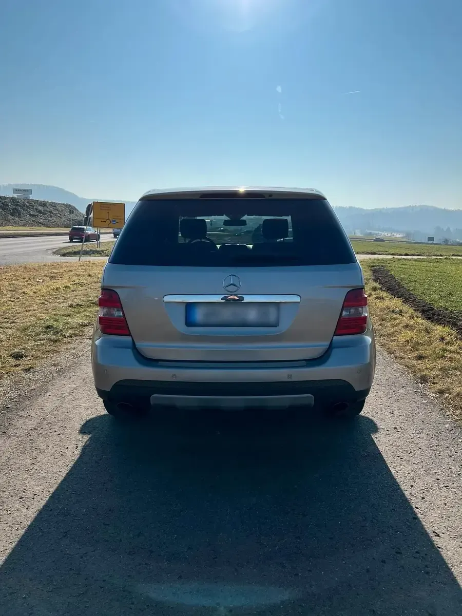Second-hand Mercedes ML280 190 CP (139 kW) 2006 Argintiu SUV