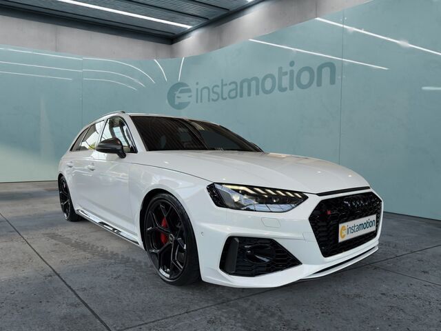 Weiß Gebraucht 2024 Audi RS4 Ambiente Kombi | 131.911 € - Bild 1/2