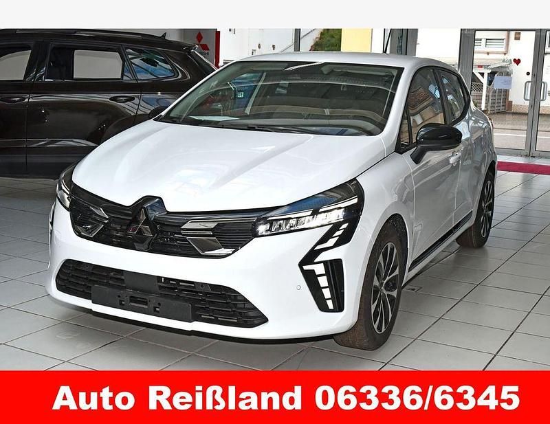 Neu Mitsubishi Colt Plus 91 PS (66 kW) 2025 Weiß Limousine