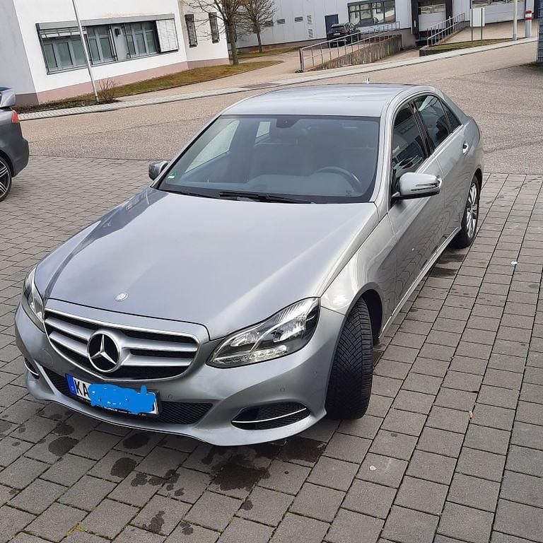 Gebraucht Mercedes E200 Avantgarde 136 PS (100 kW) 2014 Silber Limousine