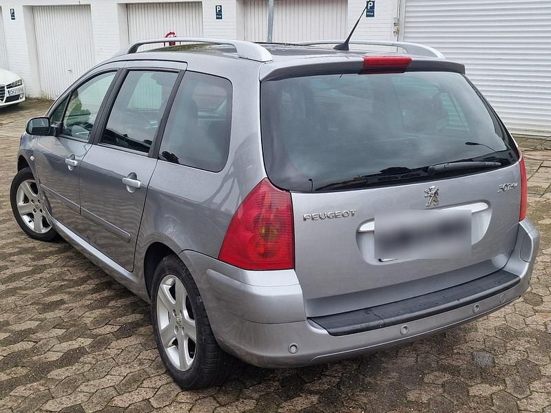Gebraucht Peugeot 307 109 PS (80 kW) 2005 Grau Kombi