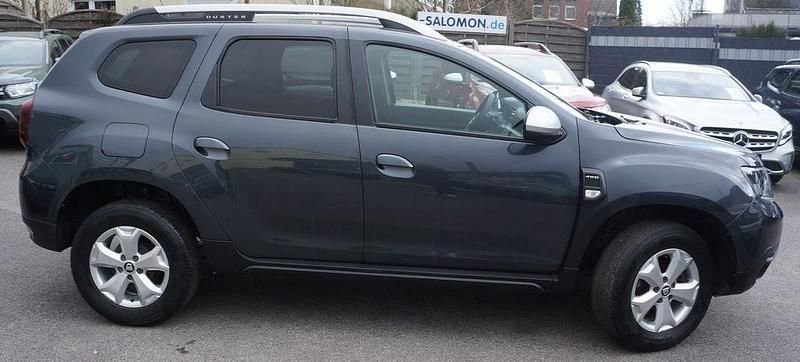 Gebraucht Dacia Duster 131 PS (96 kW) 2019 Kometengraumetallic (metallic) SUV