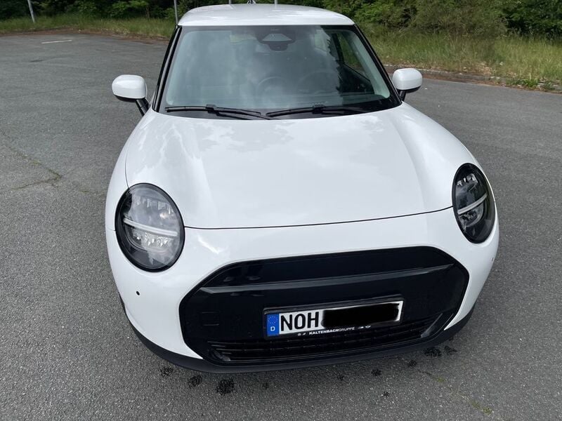 Schwarz Neu 2025 Mini Cooper Essential Kleinwagen | 30.500 € (Fairer Preis) - Bild 1/4