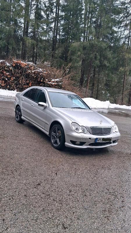 Gebraucht Mercedes C320 218 PS (160 kW) 2003 Silber Limousine