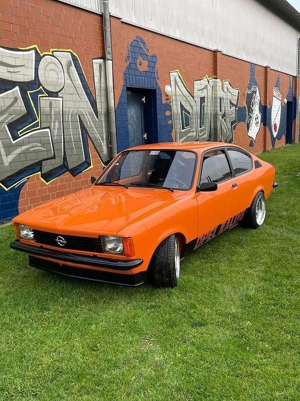 Orange Gebraucht 1978 Opel Kadett Rallye Coupé | 39.500 € - Bild 1/4
