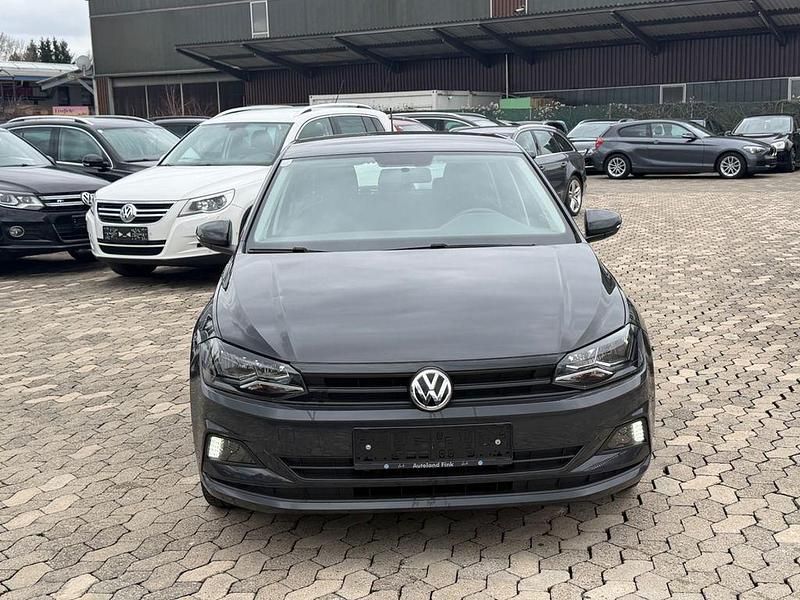 Gebraucht VW Polo Comfortline 80 PS (58 kW) 2019 Grau Kleinwagen