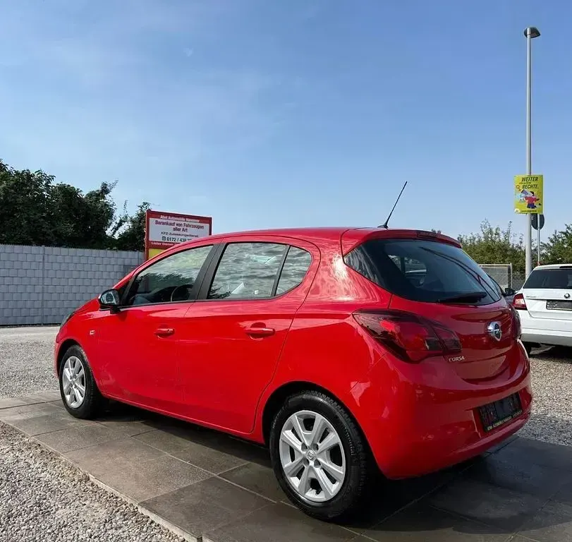 Gebraucht Opel Corsa Edition 69 PS (50 kW) 2019 Lava rot Kleinwagen