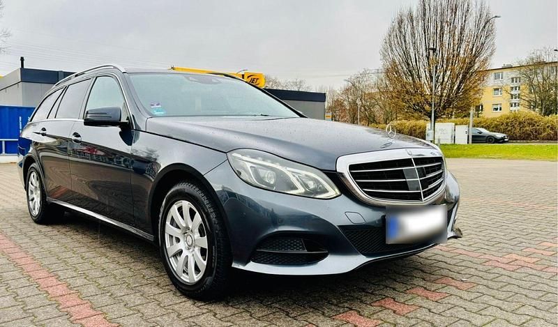 Gebraucht Mercedes E300 231 PS (169 kW) 2016 Grau Kombi