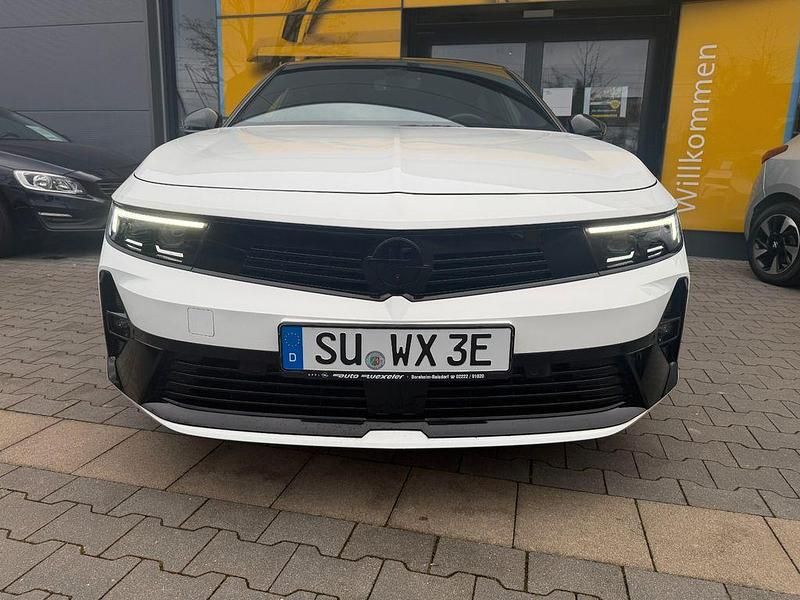 Gebraucht Opel Astra GSe 224 PS (164 kW) 2022 Weiß Limousine
