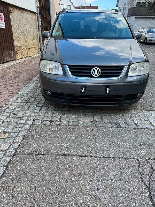 Gebraucht VW Touran 140 PS (102 kW) 2005 Grau Van / Kleinbus
