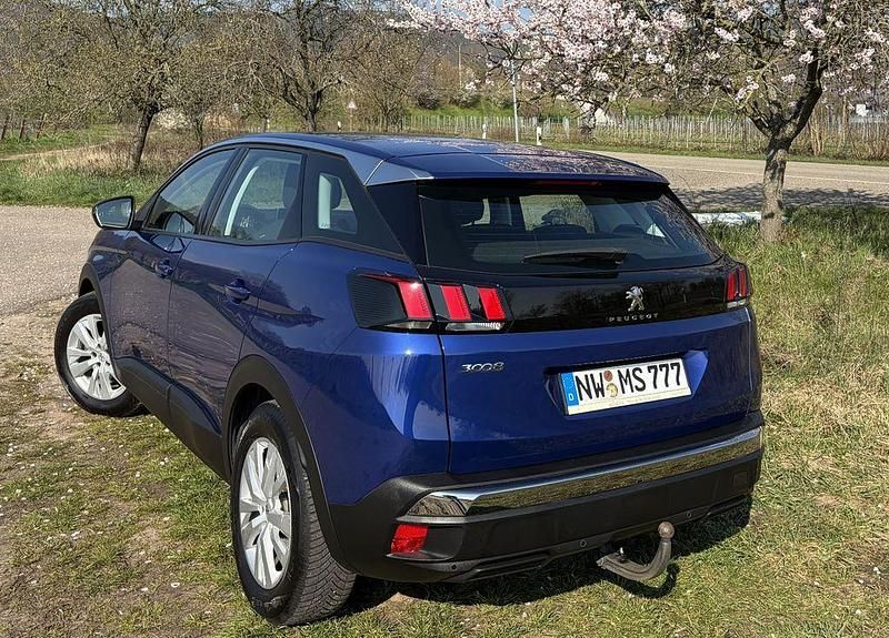 Gebraucht Peugeot 3008 Active 131 PS (96 kW) 2018 Blau SUV