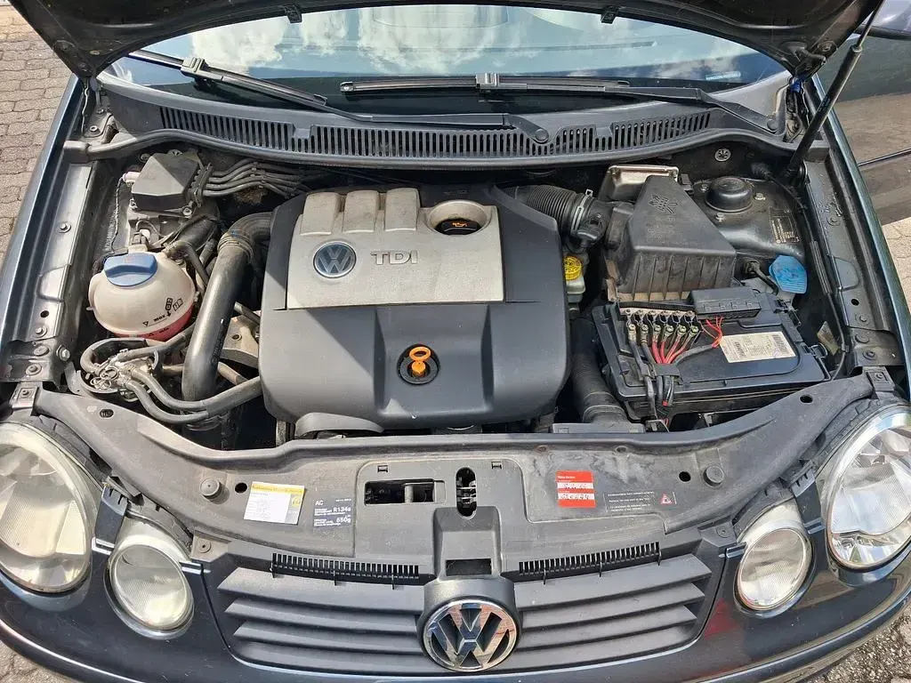 Gebraucht VW Polo Comfortline 75 PS (55 kW) 2005 Grau Kleinwagen