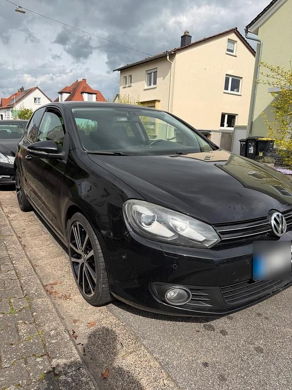 Second-hand VW Golf 105 CP (77 kW) 2011 Negru Coupe