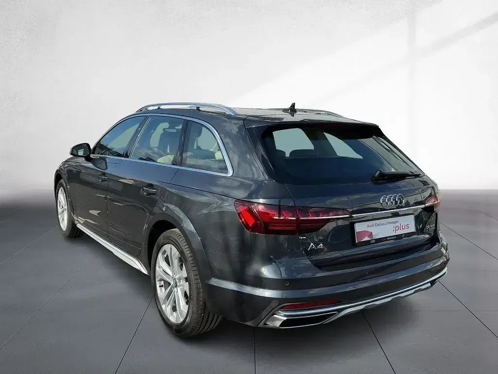 Używany Audi A4 Allroad Performance 286 KM (210 kW) 2022 Szary Kombi