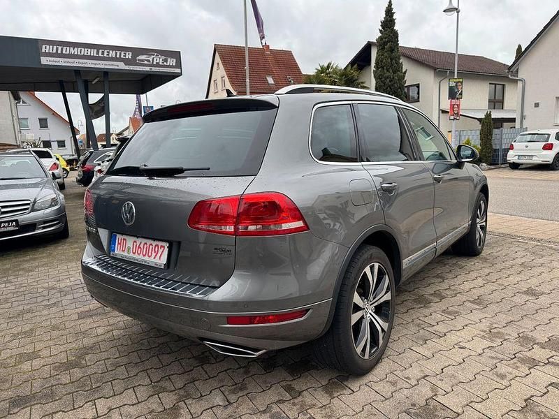 Gebraucht VW Touareg 340 PS (250 kW) 2010 Grau SUV