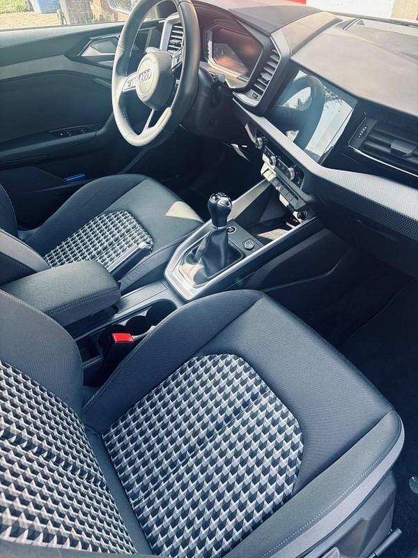 Gebraucht Audi A1 150 PS (110 kW) 2021 Grau SUV