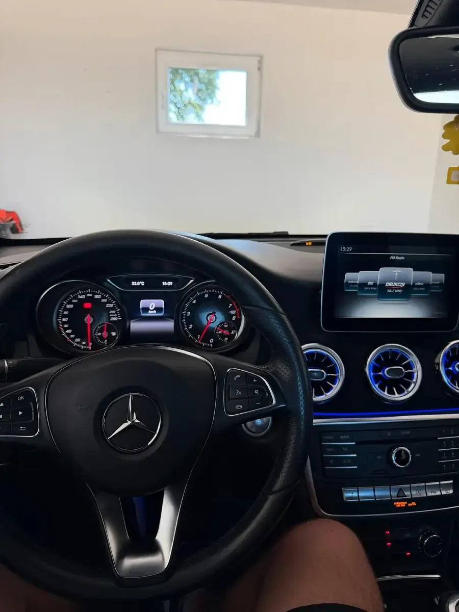 Gebraucht Mercedes CLA180 122 PS (89 kW) 2017 Weiß Coupé