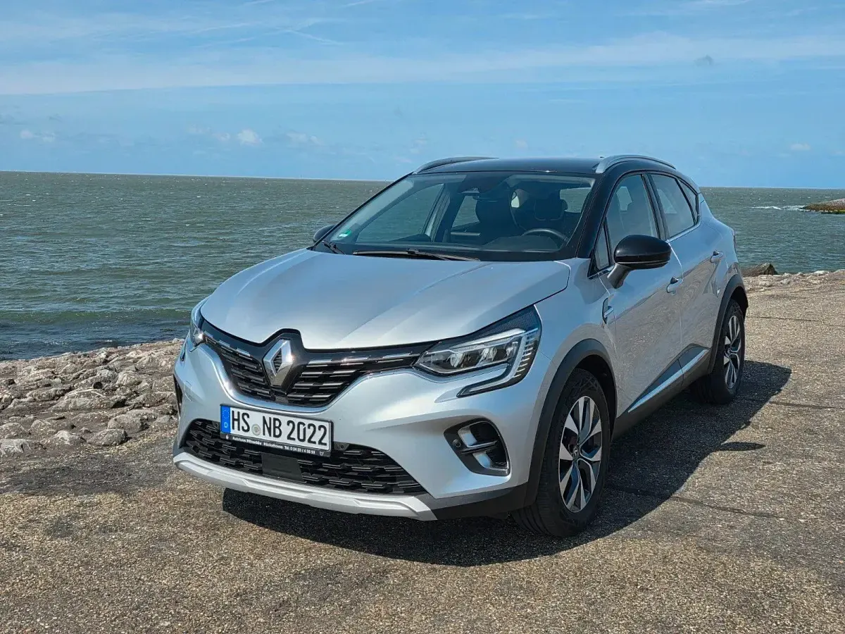 Gebraucht Renault Captur Edition One 154 PS (113 kW) 2020 Silber SUV