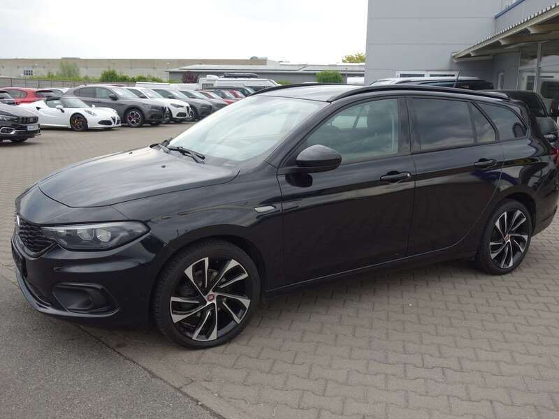 Cinema schwarz metallic Gebraucht 2019 Fiat Tipo S Kombi | 14.990 € (Teuer) - Bild 1/4